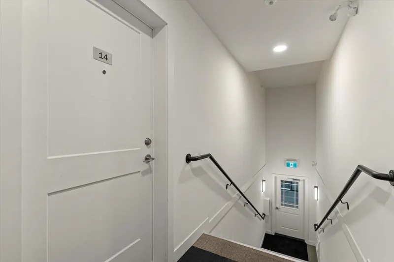 14 1419 MCCALLUM ROAD - photo 4 of 25