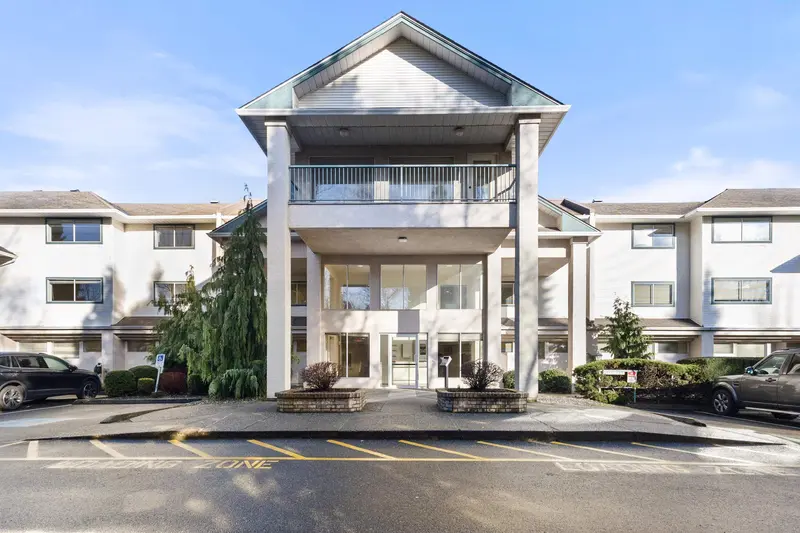 119 1755 SALTON ROAD - photo 4 of 25