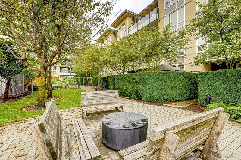 204 55 EIGHTH AVENUE - photo 4 of 26
