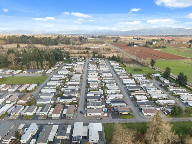 139 27111 0 AVENUE - photo 2 of 25