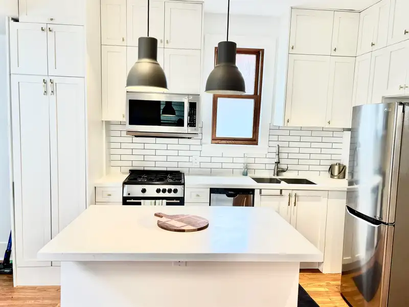277 E 22ND AVENUE - photo 2 of 8