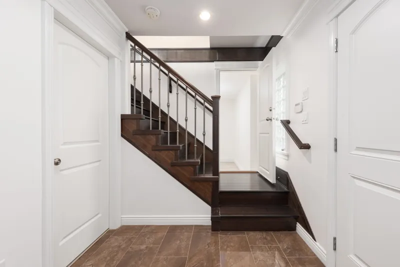 3136 E 47TH AVENUE - photo 2 of 25