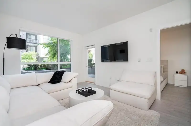B110 20834 80 AVENUE - photo 1 of 29