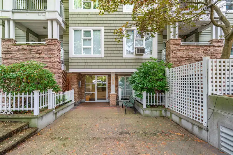 105 988 W 54TH AVENUE - photo 1 of 2