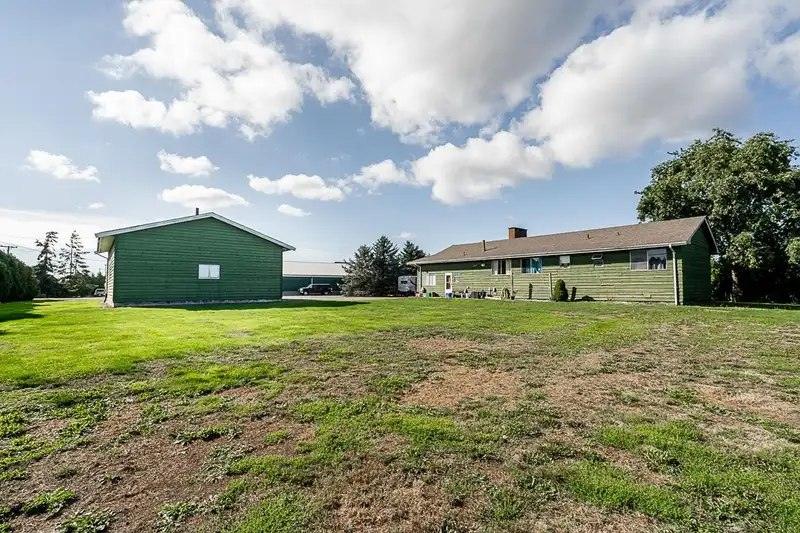 5151 96 STREET - photo 4 of 24