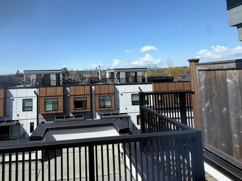 6 629 SOUTH DYKE ROAD - photo 2 of 18