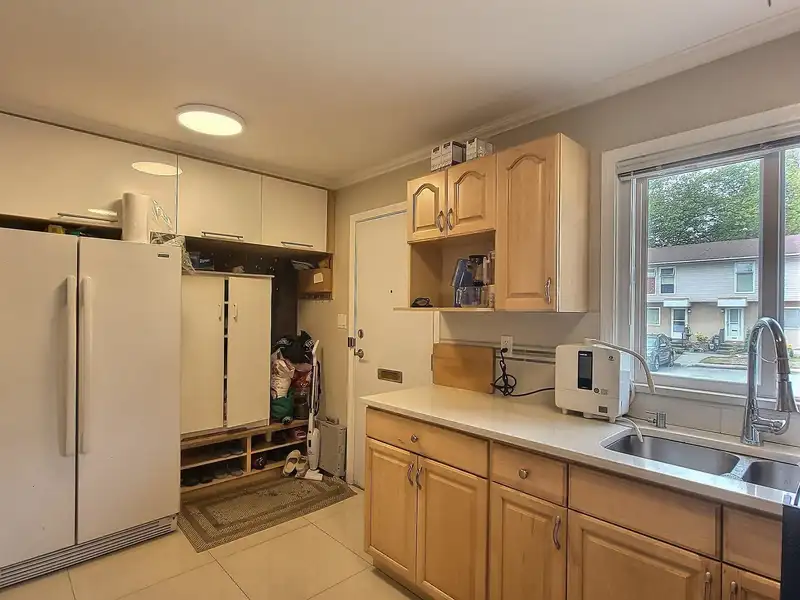 6878 ARLINGTON STREET - photo 3 of 20