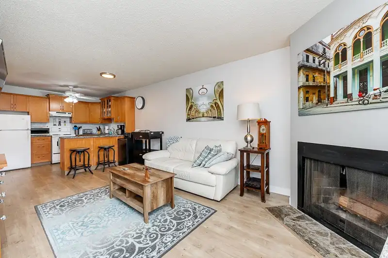 307 1122 KING ALBERT AVENUE - photo 1 of 17