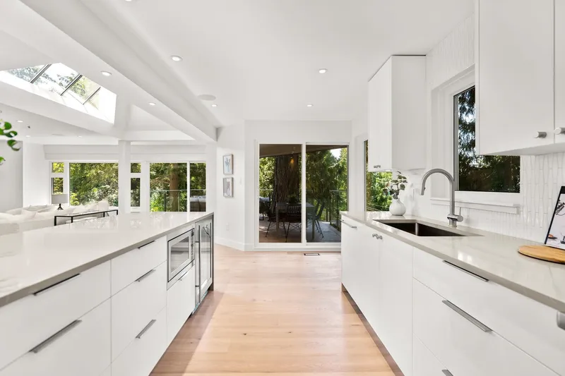 5061 BEAR LANE - photo 3 of 25