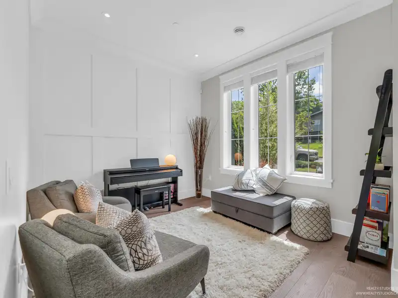2177 E 20TH AVENUE - photo 4 of 40