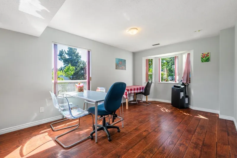 1281 SHERMAN STREET - photo 3 of 25