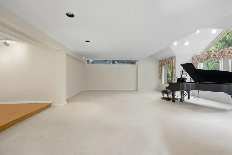 6189 ANGUS DRIVE - photo 3 of 25