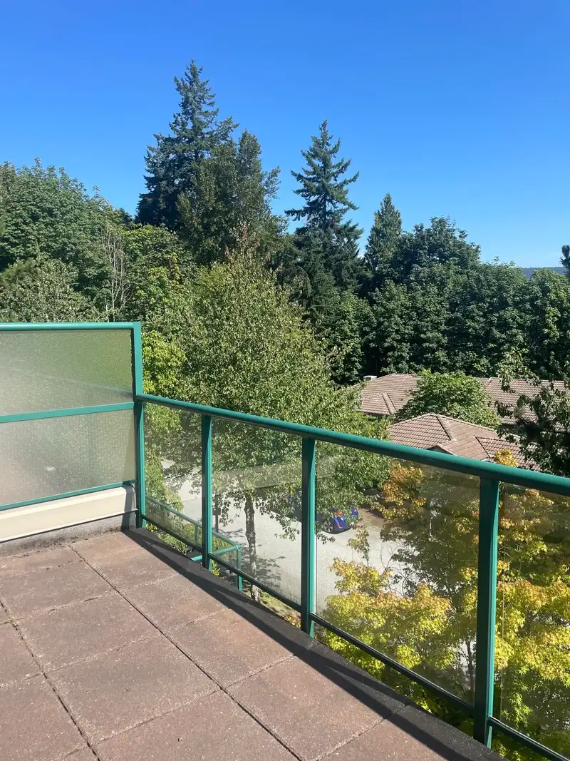 305 121 SHORELINE CIRCLE - photo 4 of 17