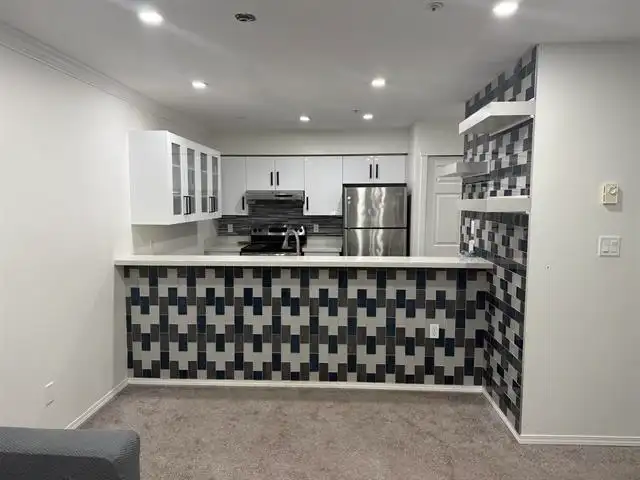 207 12739 72 AVENUE - photo 1 of 6