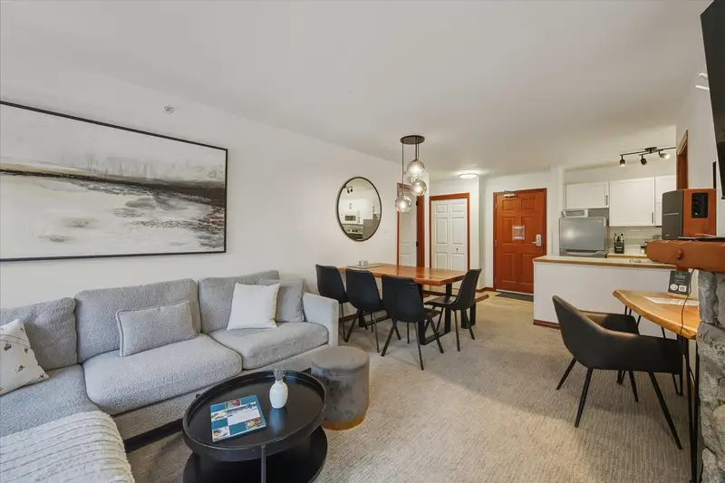 442 4800 SPEARHEAD DRIVE - photo 3 of 25