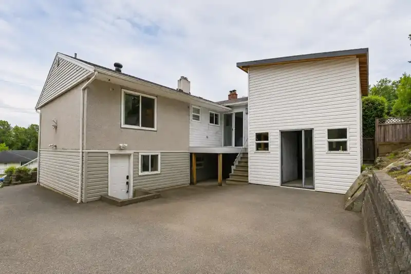 3867 MARINE DRIVE - photo 1 of 35