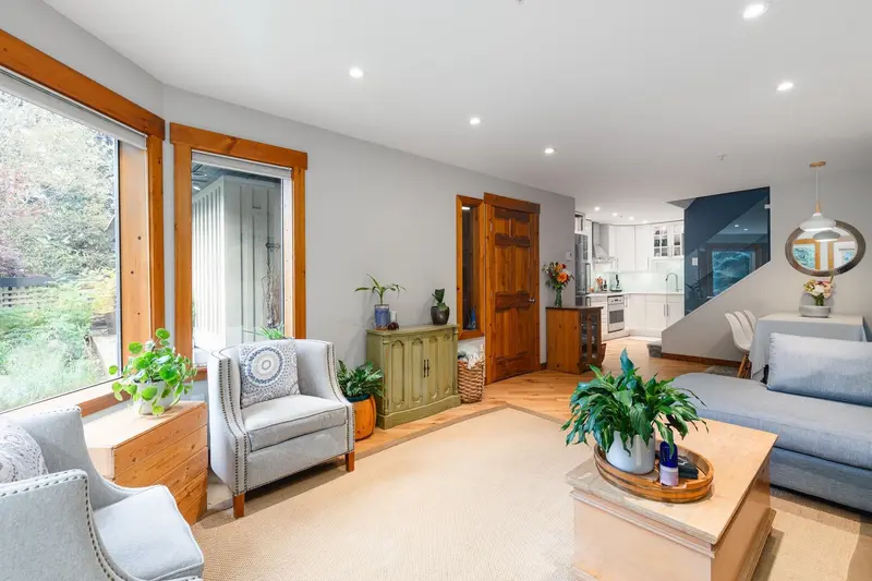 3 4725 SPEARHEAD DRIVE - photo 3 of 25