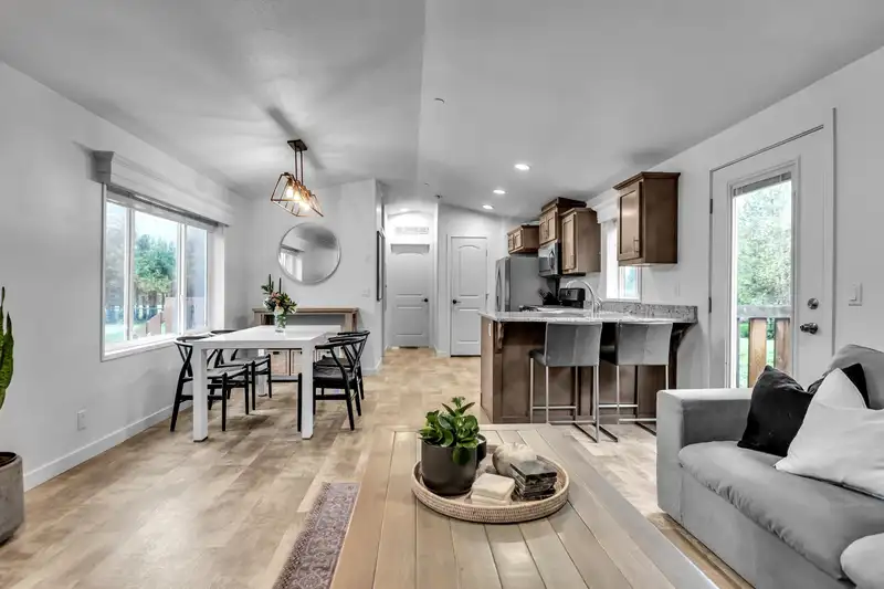 10543 277 STREET - photo 1 of 40