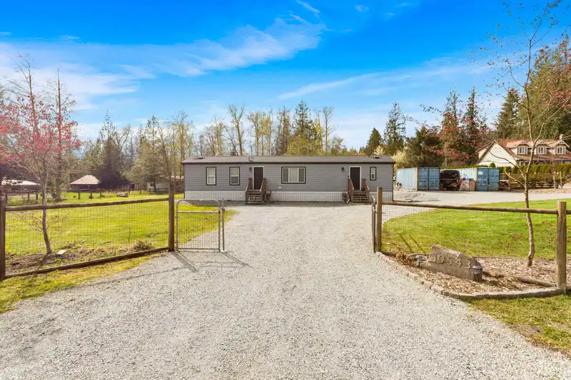 10543 277 STREET - photo 3 of 40