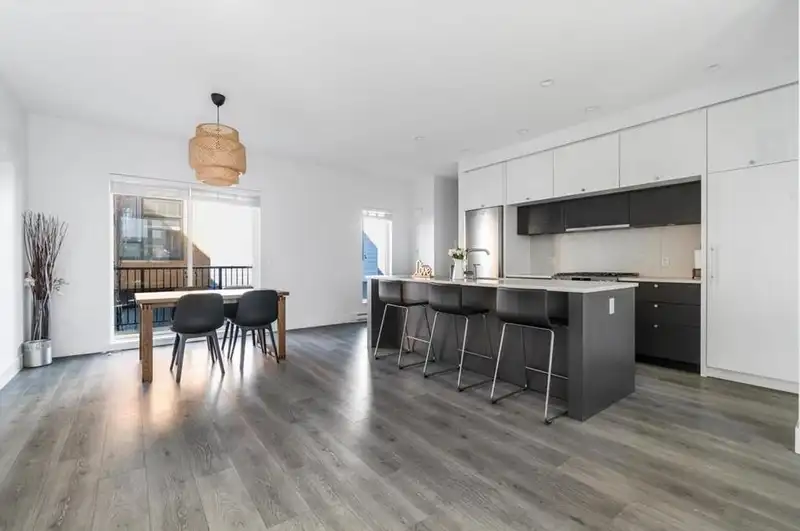 15 16685 25 AVENUE - photo 3 of 25