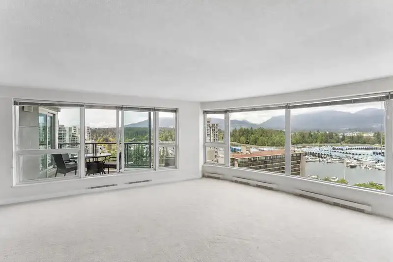 1703 560 CARDERO STREET - photo 3 of 33