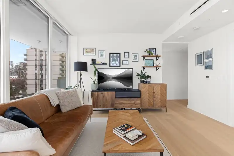 704 1180 BROUGHTON STREET - photo 4 of 38
