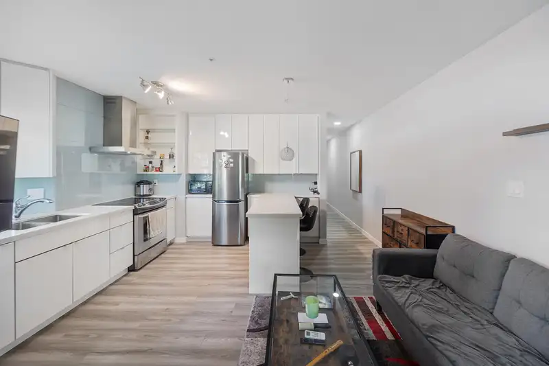 106 1988 E 37TH AVENUE - photo 4 of 15