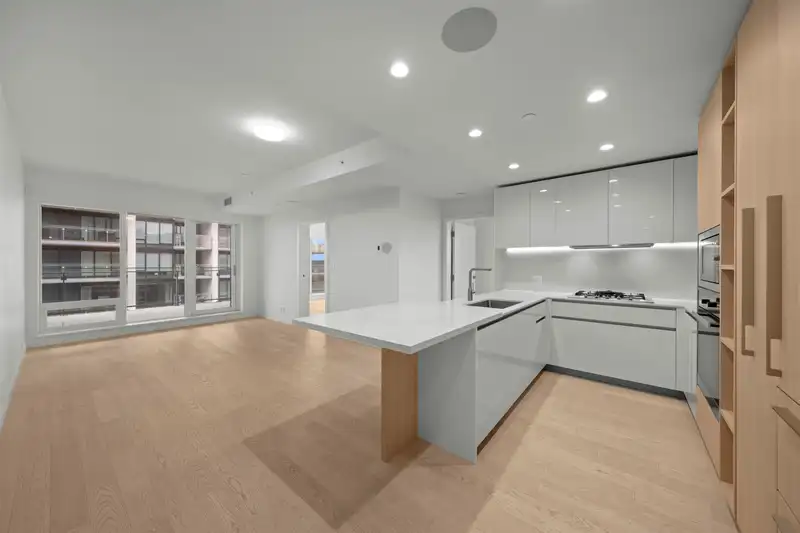 906 6855 PEARSON WAY - photo 4 of 37