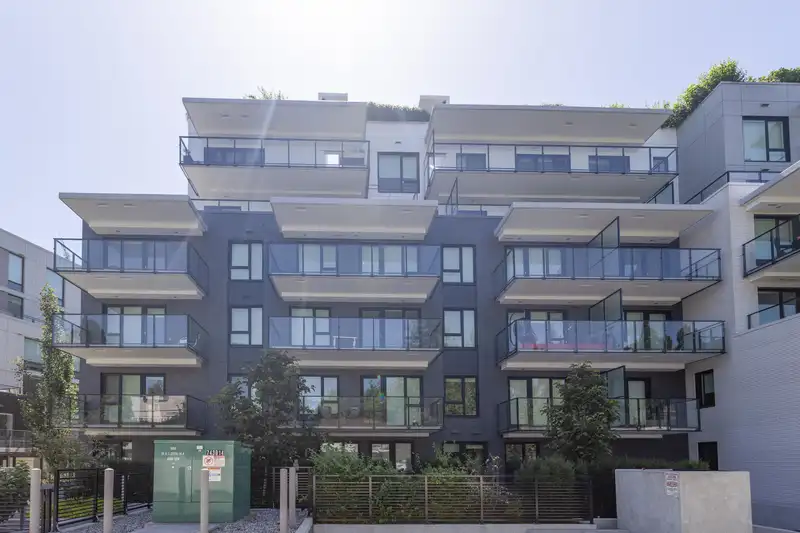 403 5168 CAMBIE STREET - photo 1 of 26