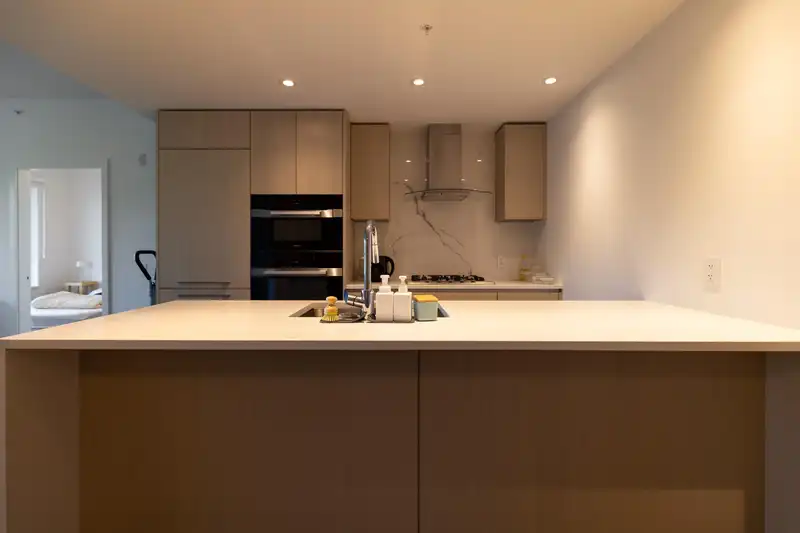 403 5168 CAMBIE STREET - photo 4 of 26
