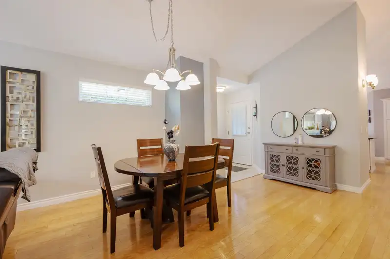 52 17917 68 AVENUE - photo 4 of 39
