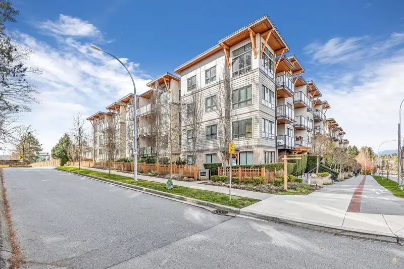 107 10455 154 STREET - photo 2 of 13
