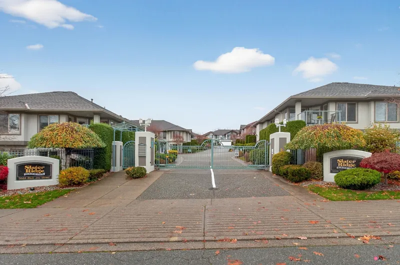 19 3555 BLUE JAY STREET - photo 2 of 25