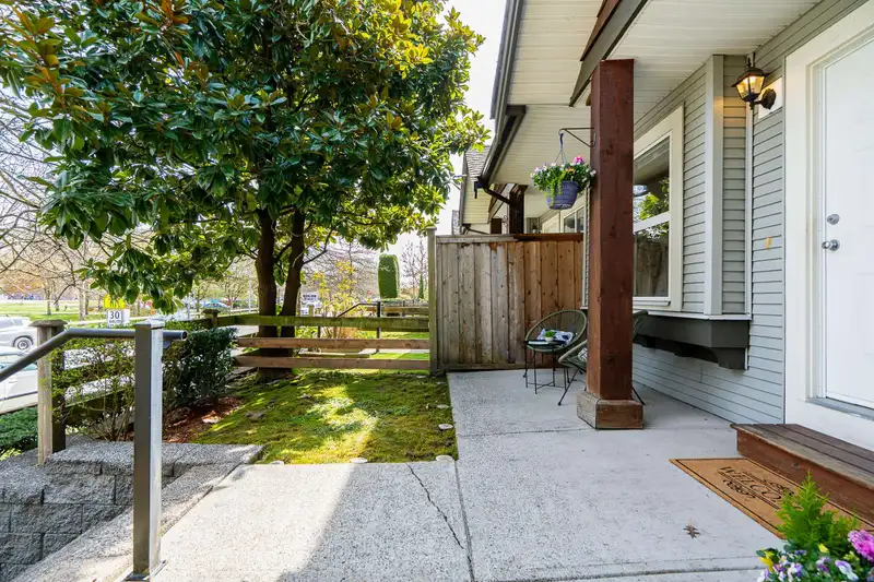 70 1055 RIVERWOOD GATE - photo 4 of 40