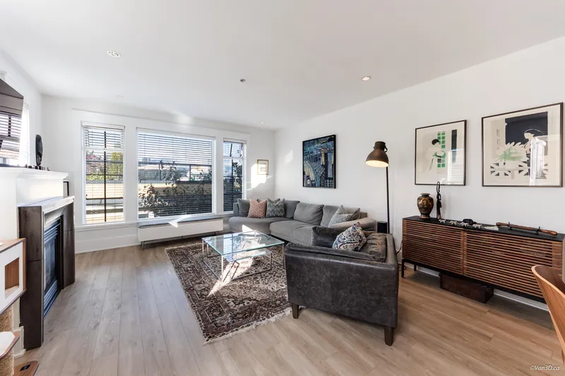 1017 W 8TH AVENUE - photo 3 of 25