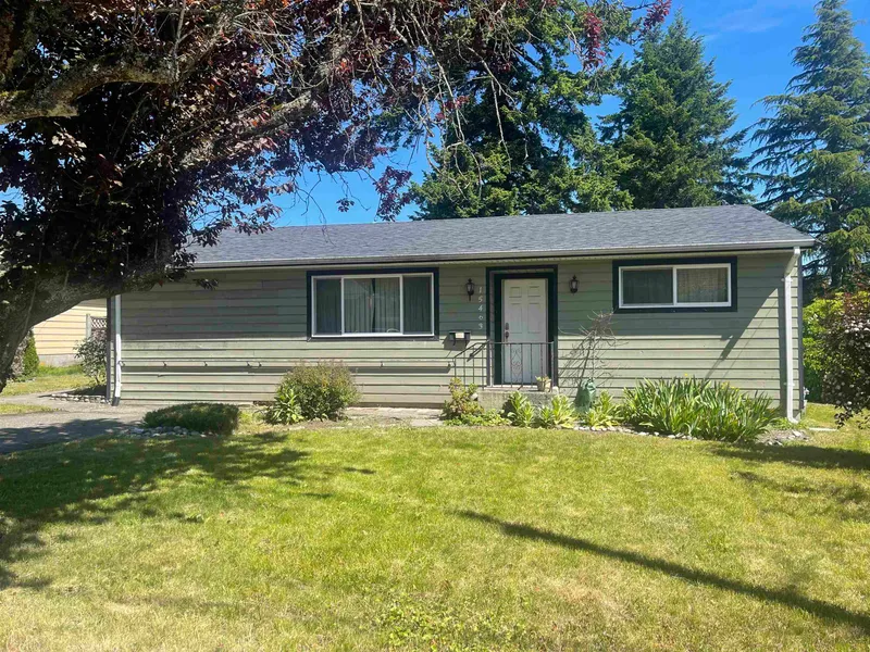 15463 16A AVENUE - photo 2 of 18