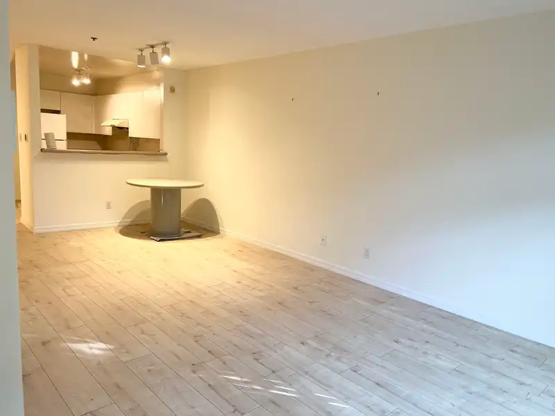 106 8600 JONES ROAD - photo 3 of 11