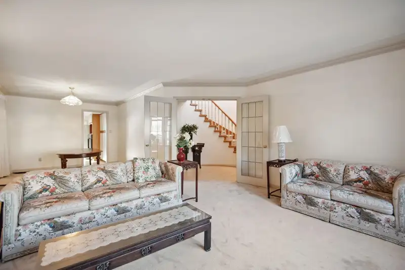 2760 W 20TH AVENUE - photo 4 of 39