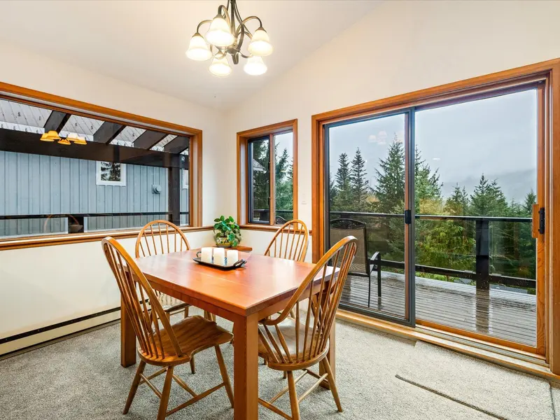 2318 CAYLEY CLOSE - photo 4 of 21