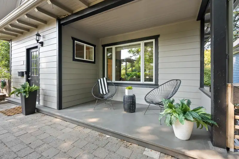 827 W 24TH AVENUE - photo 1 of 34