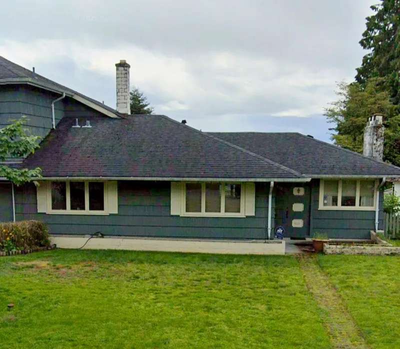 4258 IRMIN STREET - photo 3 of 13