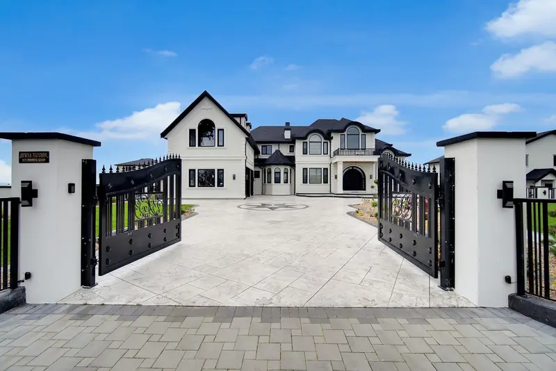 171 DEFEHR ROAD - photo 2 of 25