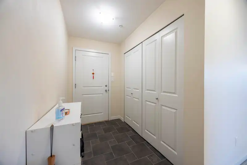 218 6508 DENBIGH AVENUE - photo 2 of 15