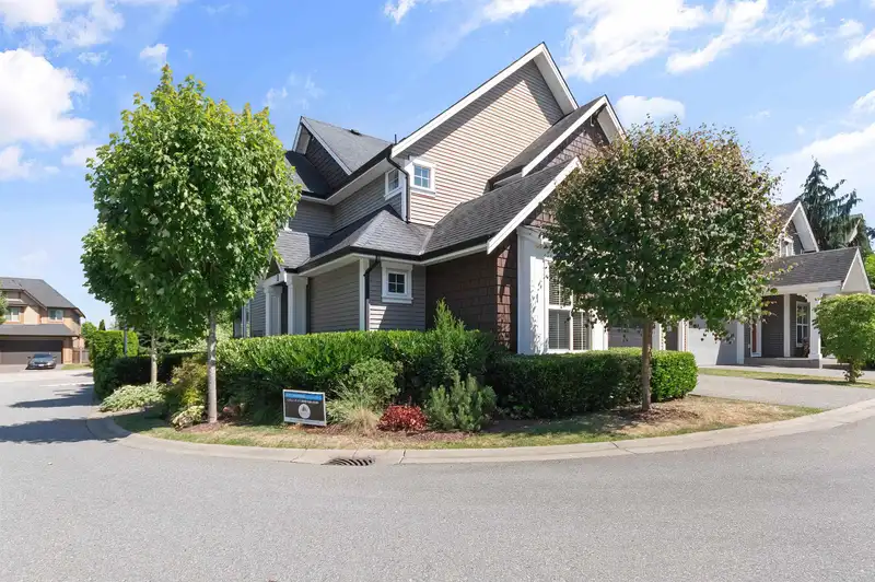 1 7891 211 STREET - photo 4 of 40