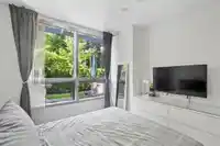 101 5883 BARKER AVENUE - thumbnail 12
