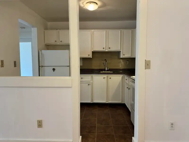 229 32850 GEORGE FERGUSON WAY - photo 2 of 19