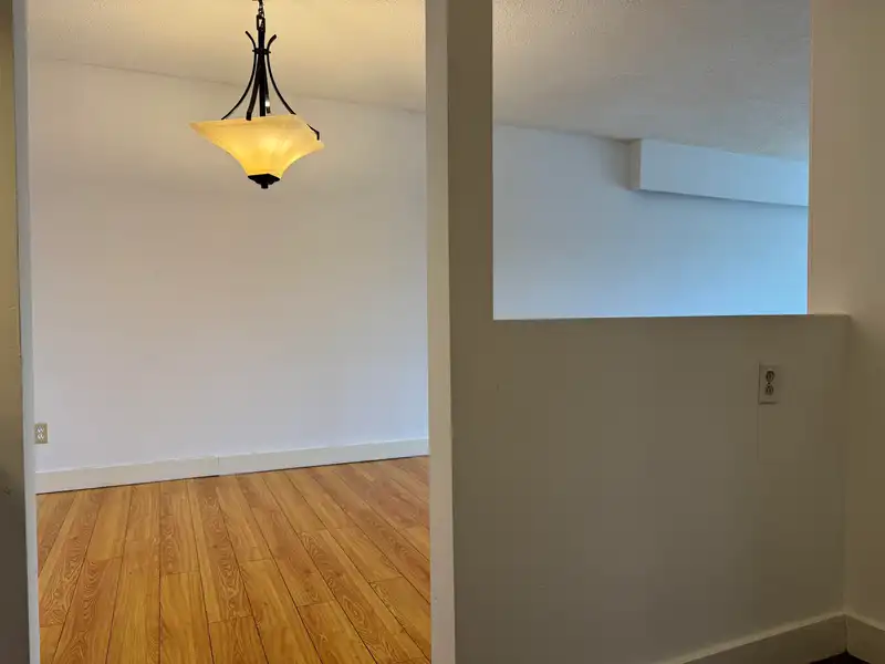 229 32850 GEORGE FERGUSON WAY - photo 4 of 19