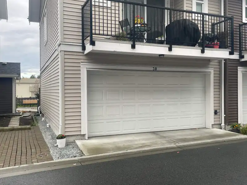 30 12073 62 AVENUE - photo 2 of 34