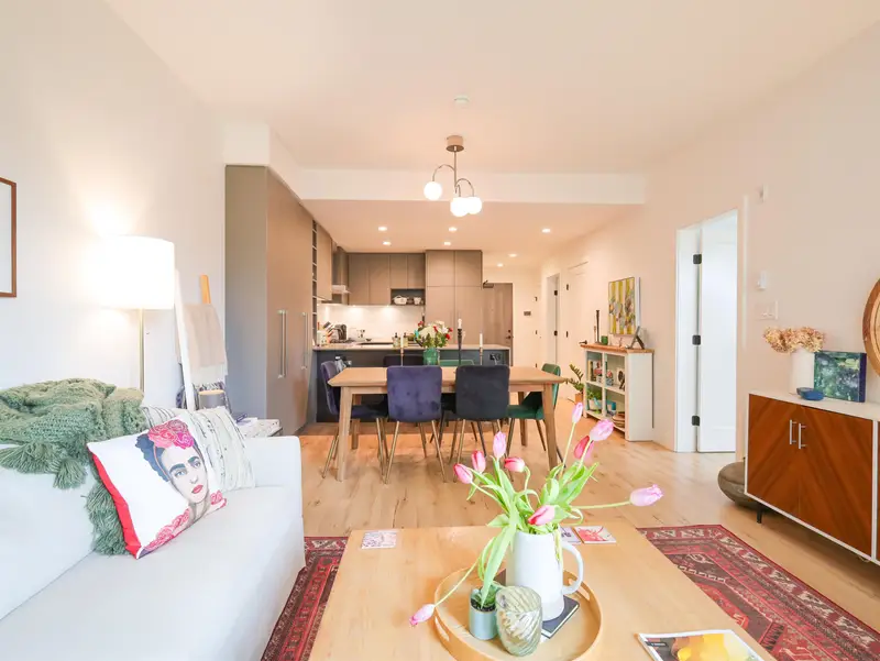 224 3131 MURRAY STREET - photo 2 of 25