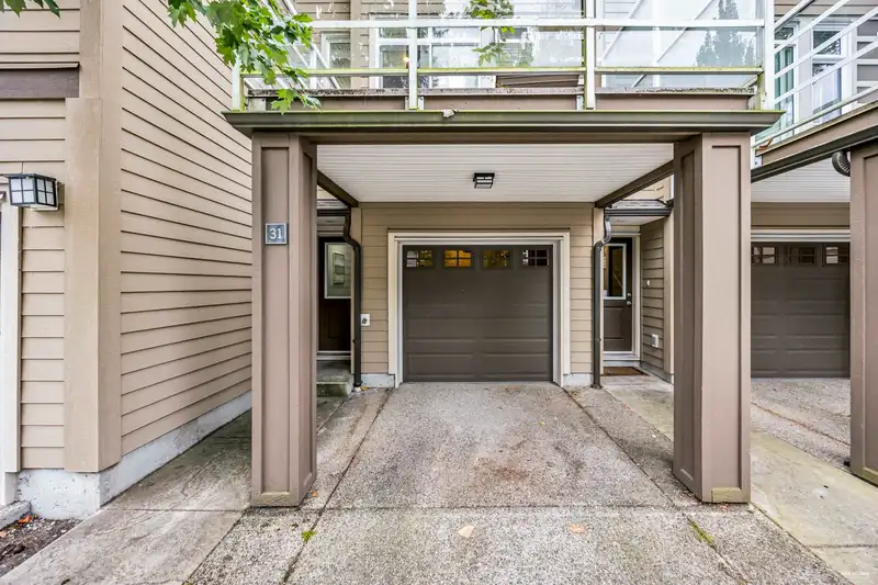 31 15405 31 AVENUE - photo 2 of 30